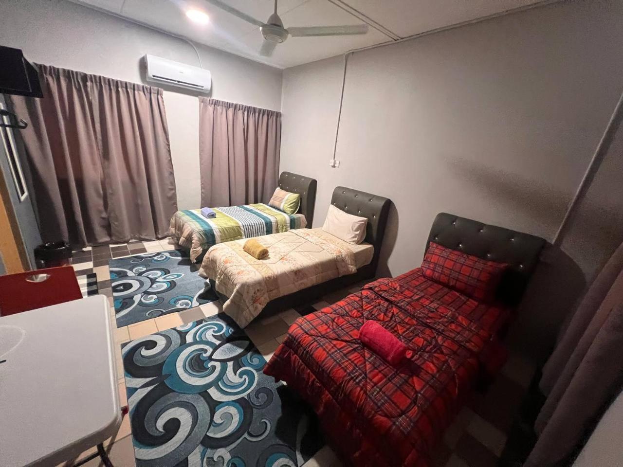 Putra Sentosa Retreat Camp, Sematan Hotel Værelse billede