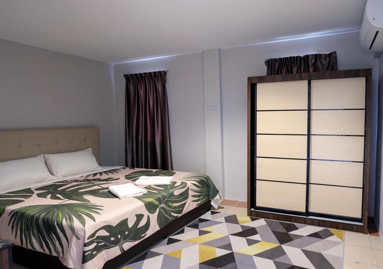 Putra Sentosa Retreat Camp, Sematan Hotel Værelse billede