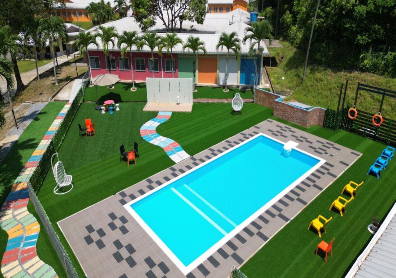 Putra Sentosa Retreat Camp, Sematan Hotel Eksteriør billede