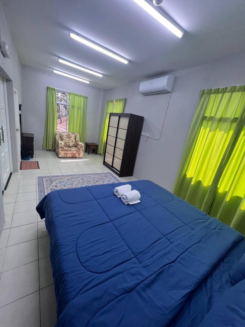 Putra Sentosa Retreat Camp, Sematan Hotel Værelse billede